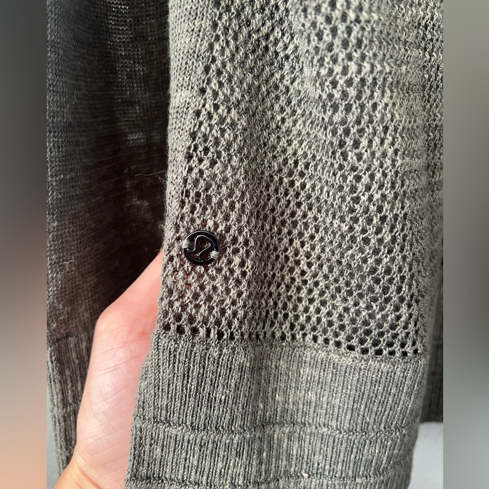 Lululemon Well Being Crew Sweater *Linen
Grey Sage - Picture 7 of 9